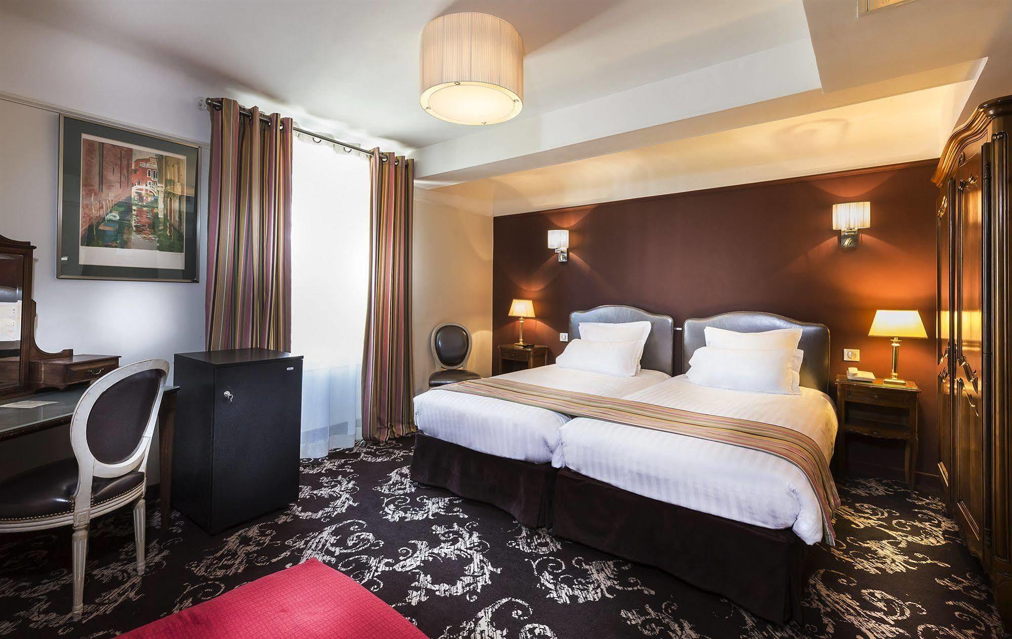 Crystal Hotel Paris Luaran gambar